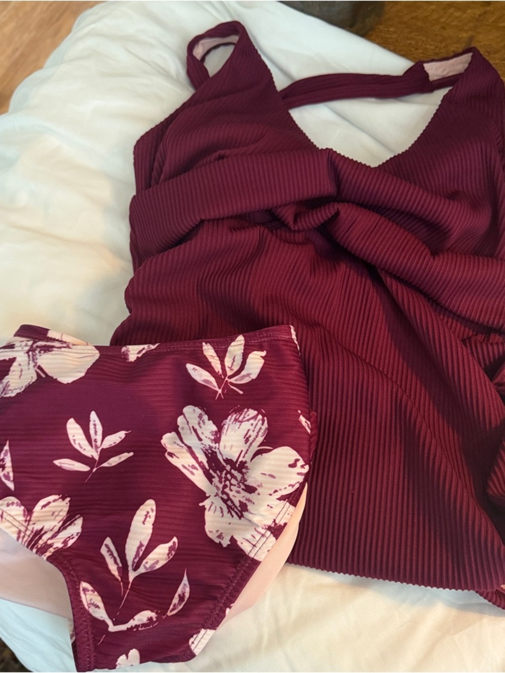 Cupshe Burgundy Ribbed Tankini Top with Floral Briefs